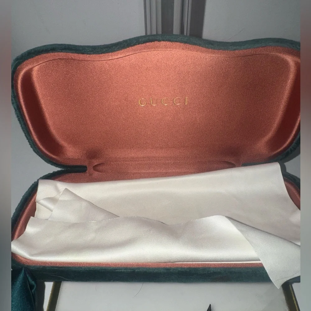 New Gucci Black Sunglasses With Case